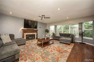 2328 Pohlman Rd, Florissant, MO 63033 - Photo 9