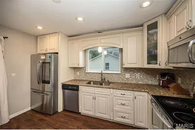 2328 Pohlman Road, Florissant, MO 63033 - Photo 17