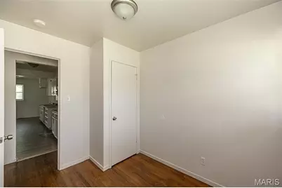 375 Cameron Road, Saint Louis, MO 63137 - Photo 11
