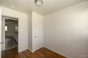 375 Cameron Rd, Saint Louis, MO 63137 - Photo 11