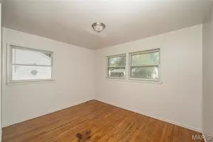 375 Cameron Rd, Saint Louis, MO 63137 - Photo 5