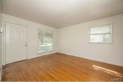 375 Cameron Road, Saint Louis, MO 63137 - Photo 21