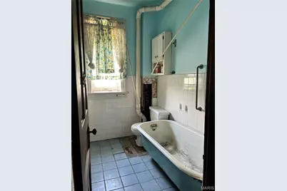 8447 Newby Street, Saint Louis, MO 63147 - Photo 17