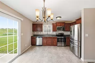27518 Forest Ridge Dr, Warrenton, MO 63383 - Photo 9