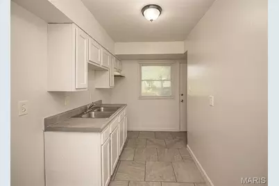 428 Crawford Road, Saint Louis, MO 63137 - Photo 15