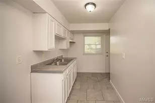 428 Crawford Rd, Saint Louis, MO 63137 - Photo 15