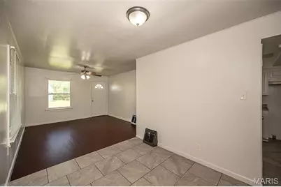 428 Crawford Road, Saint Louis, MO 63137 - Photo 11