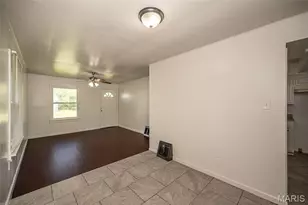 428 Crawford Rd, Saint Louis, MO 63137 - Photo 11