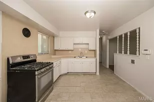 7836 Tuxedo Ct, Saint Louis, MO 63135 - Photo 11