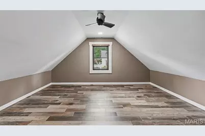 318 N Benton Avenue, Saint Charles, MO 63301 - Photo 25