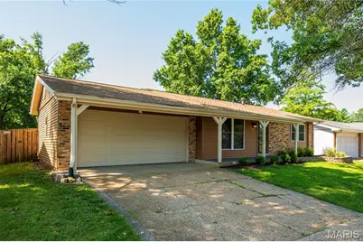 830 Westrun Drive, Ballwin, MO 63021 - Photo 3