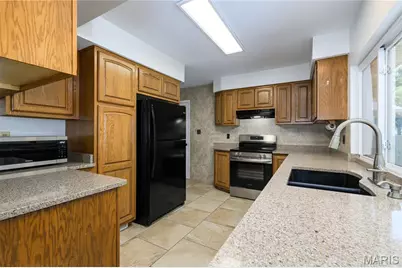 830 Westrun Drive, Ballwin, MO 63021 - Photo 11
