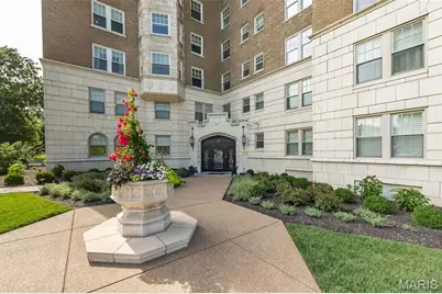 625 S Skinker Boulevard #401, Saint Louis, MO 63105 - Photo 3
