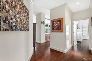 9 N Euclid Ave, Saint Louis, MO 63108 - Photo 5
