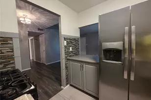 2432 Forest Shadows Dr, Saint Louis, MO 63136 - Photo 11
