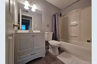 2432 Forest Shadows Drive, Saint Louis, MO 63136 - Photo 13