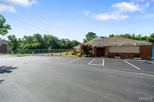 1316 Holgate Dr, Ballwin, MO 63021 - Photo 39