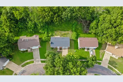 12780 Coachlight Square Drive, Florissant, MO 63033 - Photo 35