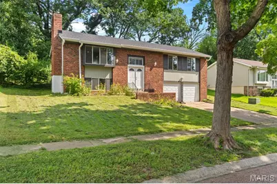 12780 Coachlight Square Drive, Florissant, MO 63033 - Photo 3