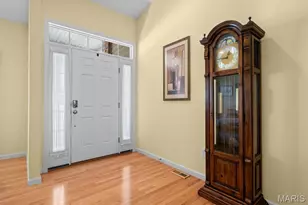 5230 Hollow Wood Ct, Saint Louis, MO 63128 - Photo 5