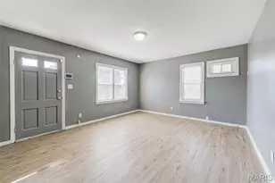 223 La Motte Ln, Saint Louis, MO 63135 - Photo 3