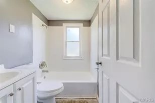 223 La Motte Ln, Saint Louis, MO 63135 - Photo 17