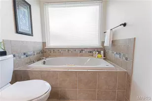 25 Beaujolais Dr, Florissant, MO 63031 - Photo 31