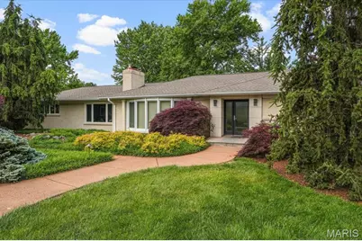 21 Ladue Meadows, Creve Coeur, MO 63141 - Photo 3