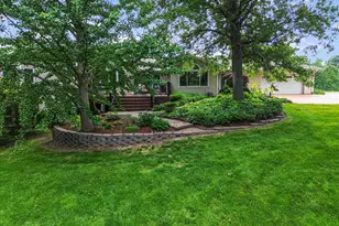 21 Ladue Meadows, Creve Coeur, MO 63141 - Photo 9