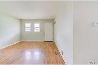 10836 Spring Garden Drive, Saint Louis, MO 63137 - Photo 3