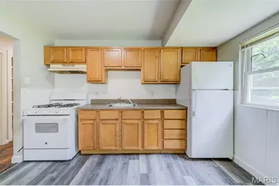 10836 Spring Garden Drive, Saint Louis, MO 63137 - Photo 11