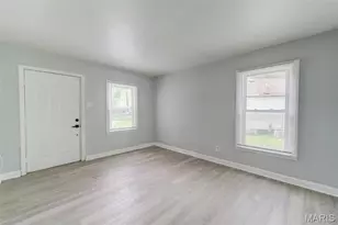 8067 Aline Ave, Saint Louis, MO 63134 - Photo 5