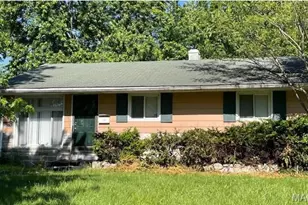 10753 Spring Garden Dr, Saint Louis, MO 63137 - Photo 1