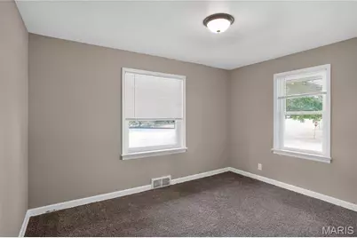 9765 Colony Drive, Saint Louis, MO 63137 - Photo 17