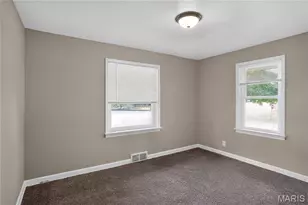 9765 Colony Dr, Saint Louis, MO 63137 - Photo 17