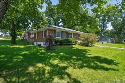 9765 Colony Drive, Saint Louis, MO 63137 - Photo 5
