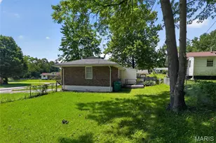 9765 Colony Dr, Saint Louis, MO 63137 - Photo 31