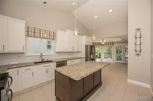 2088 Avalon Ridge Cir, Fenton, MO 63026 - Photo 19