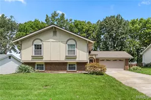 4036 Bellvue Dr, Saint Peters, MO 63376 - Photo 1