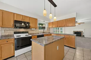 4014 Treeshadow Dr, Saint Peters, MO 63376 - Photo 17
