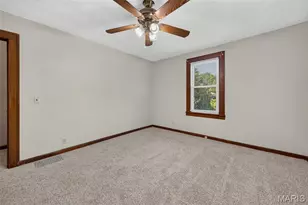340 Kemper St, Troy, MO 63379 - Photo 21