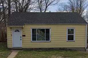 354 Mueller Ave, Ferguson, MO 63135 - Photo 1