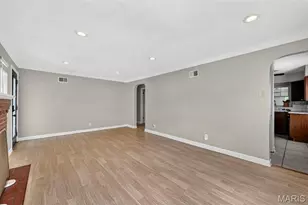 7541 Norwalk Ln, Saint Louis, MO 63121 - Photo 11