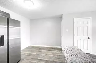 5766 Westphalia Ln, Oakville, MO 63129 - Photo 11