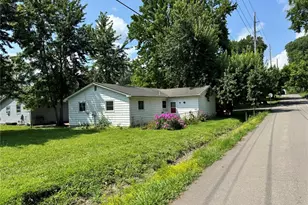 210 N 6th St, Elsberry, MO 63343 - Photo 9