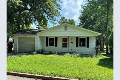 210 N 6th Street, Elsberry, MO 63343 - Photo 1
