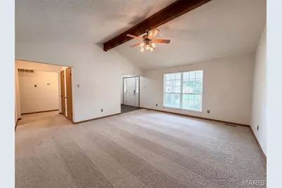 3679 Vago Lane, Florissant, MO 63034 - Photo 7