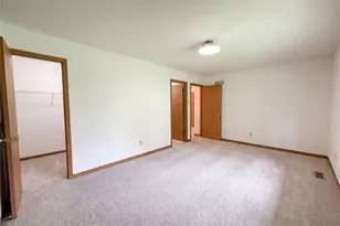 3679 Vago Ln, Florissant, MO 63034 - Photo 11
