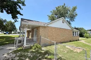 718 N Sturgeon St, Montgomery City, MO 63361 - Photo 3