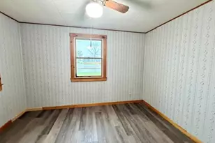 718 N Sturgeon St, Montgomery City, MO 63361 - Photo 23